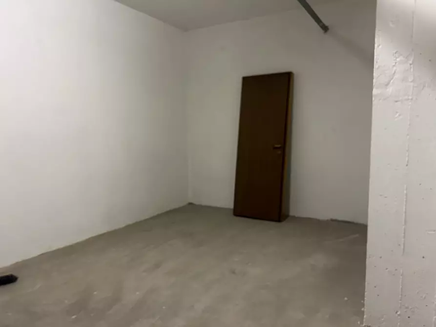 Immagine 5 di Magazzino in vendita  in via della corte a Verona