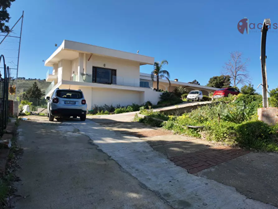 Immagine 3 di Villa in vendita  in Contrada Ciandro snc a Casteldaccia