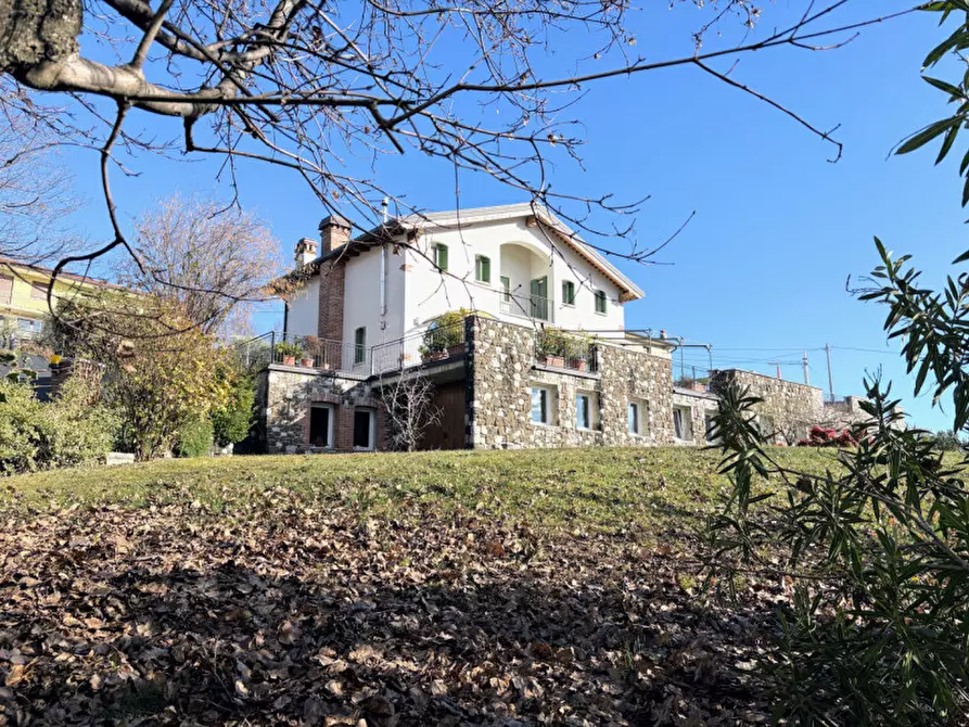 Immagine 3 di Villa in vendita  in via marezzane 6 a Carrè
