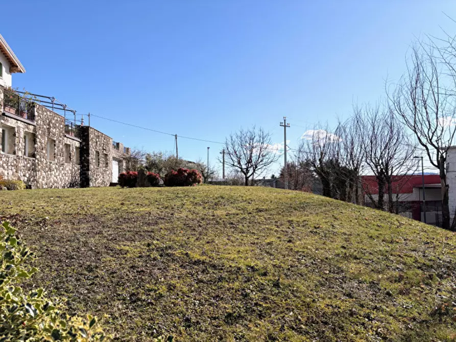 Immagine 7 di Villa in vendita  in via marezzane 6 a Carrè