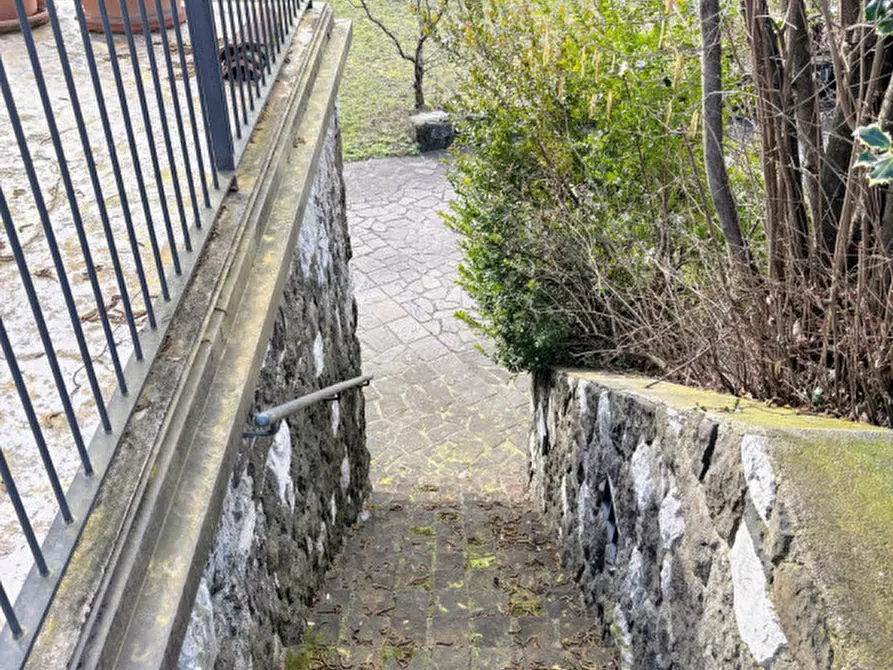 Immagine 12 di Villa in vendita  in via marezzane 6 a Carrè