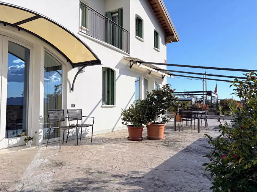 Immagine 14 di Villa in vendita  in via marezzane 6 a Carrè