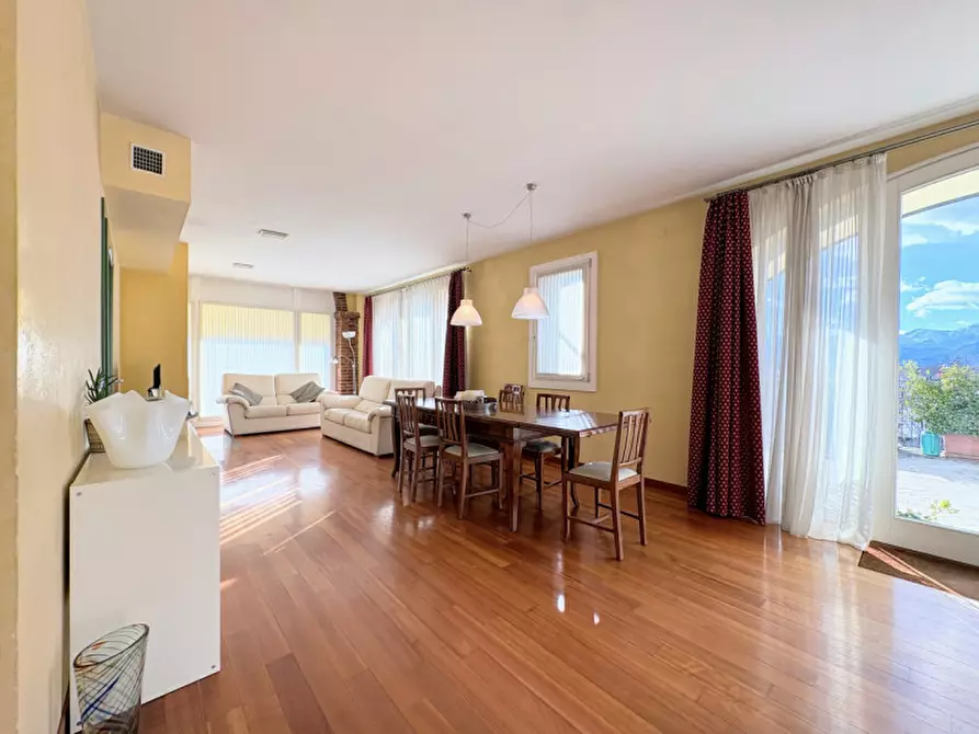 Immagine 24 di Villa in vendita  in via marezzane 6 a Carrè