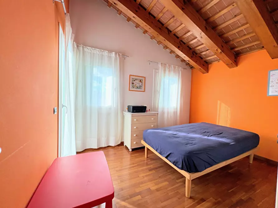 Immagine 34 di Villa in vendita  in via marezzane 6 a Carrè