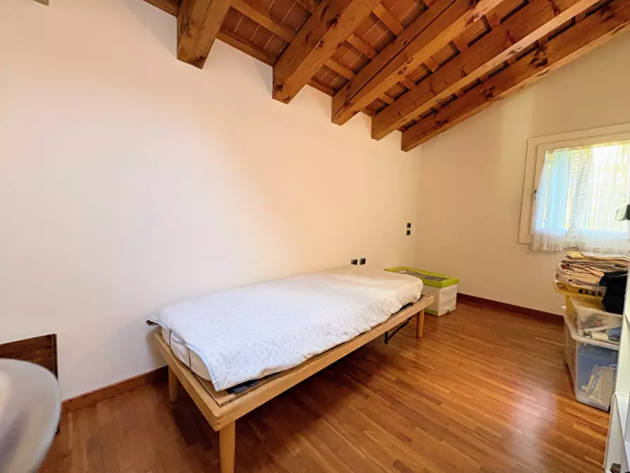 Immagine 36 di Villa in vendita  in via marezzane 6 a Carrè