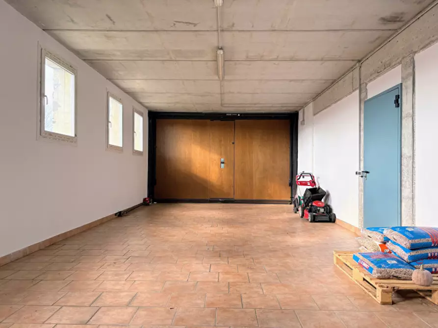 Immagine 48 di Villa in vendita  in via marezzane 6 a Carrè