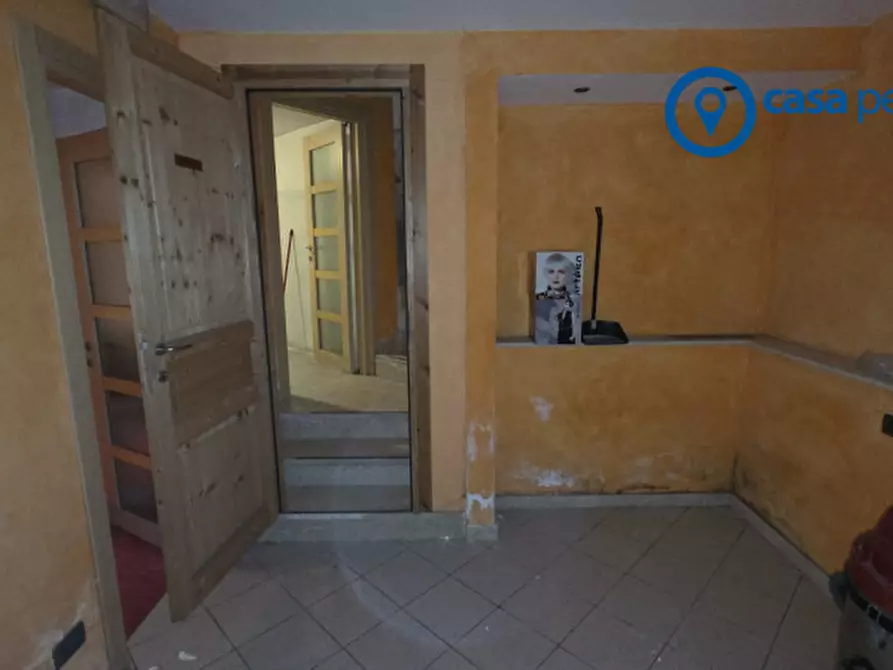Immagine 11 di Negozio in vendita  in V.le della pace, 18 a Rovigo