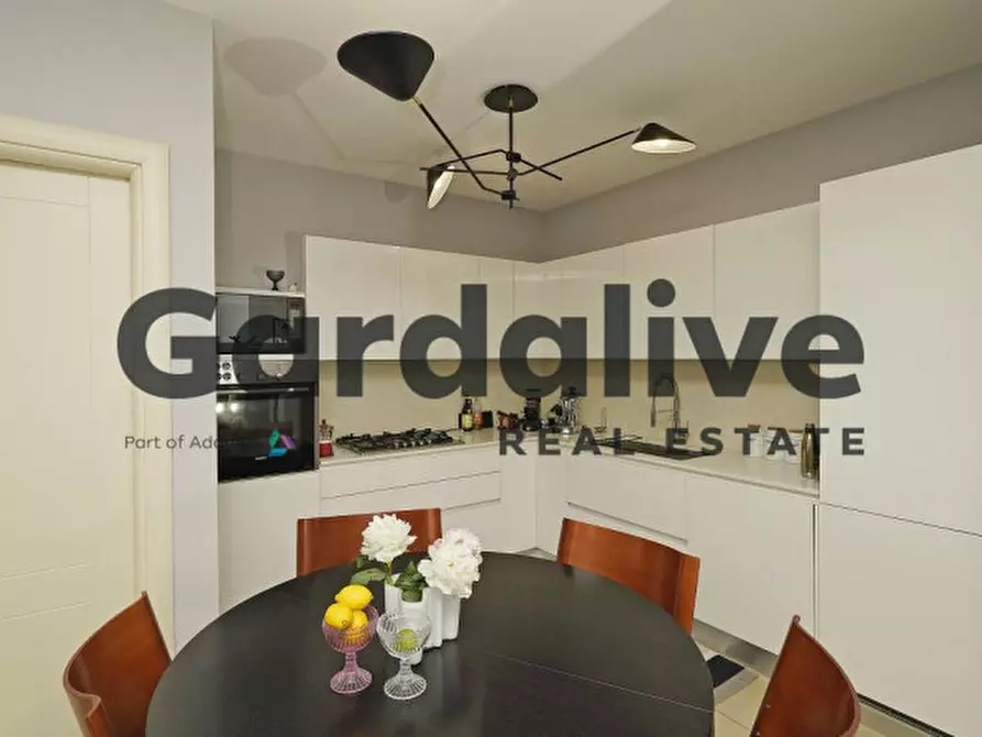 Immagine 3 di Appartamento in vendita  a Lonato del Garda