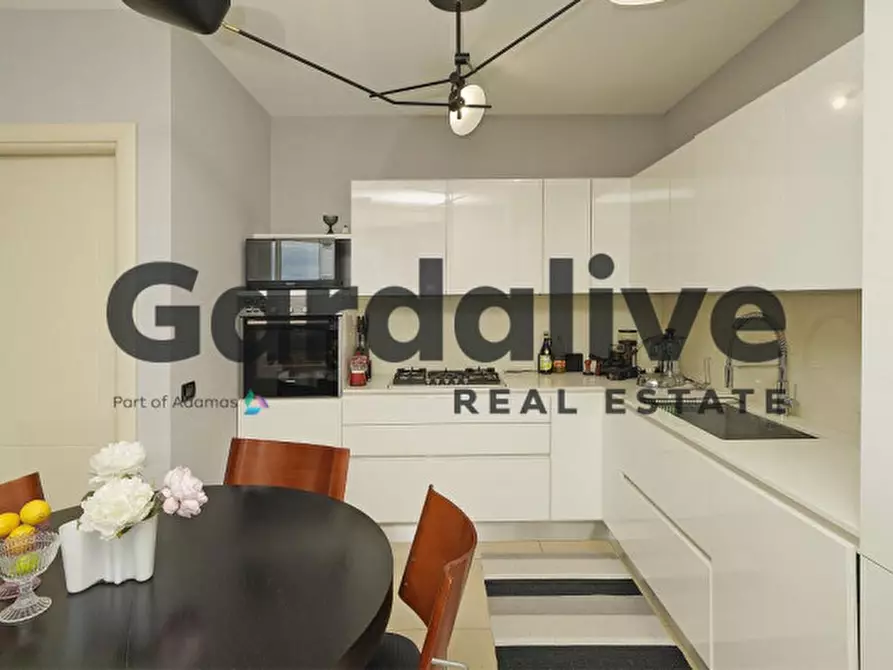 Immagine 4 di Appartamento in vendita  a Lonato del Garda