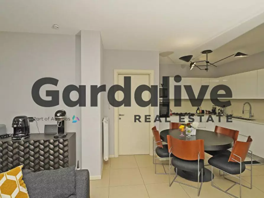 Immagine 5 di Appartamento in vendita  a Lonato del Garda