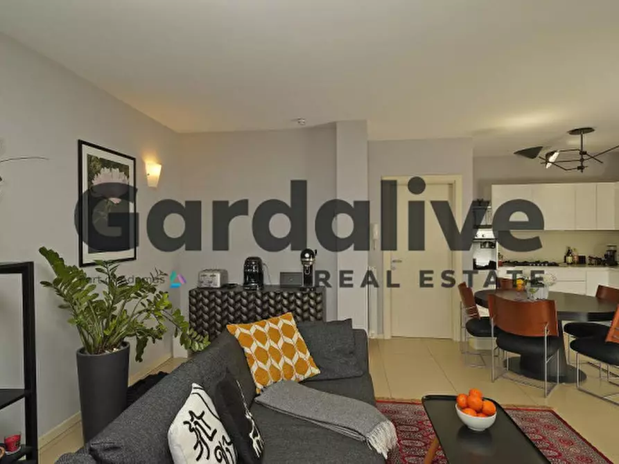 Immagine 6 di Appartamento in vendita  a Lonato del Garda