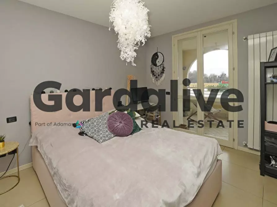 Immagine 9 di Appartamento in vendita  a Lonato del Garda