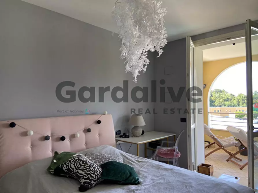 Immagine 10 di Appartamento in vendita  a Lonato del Garda