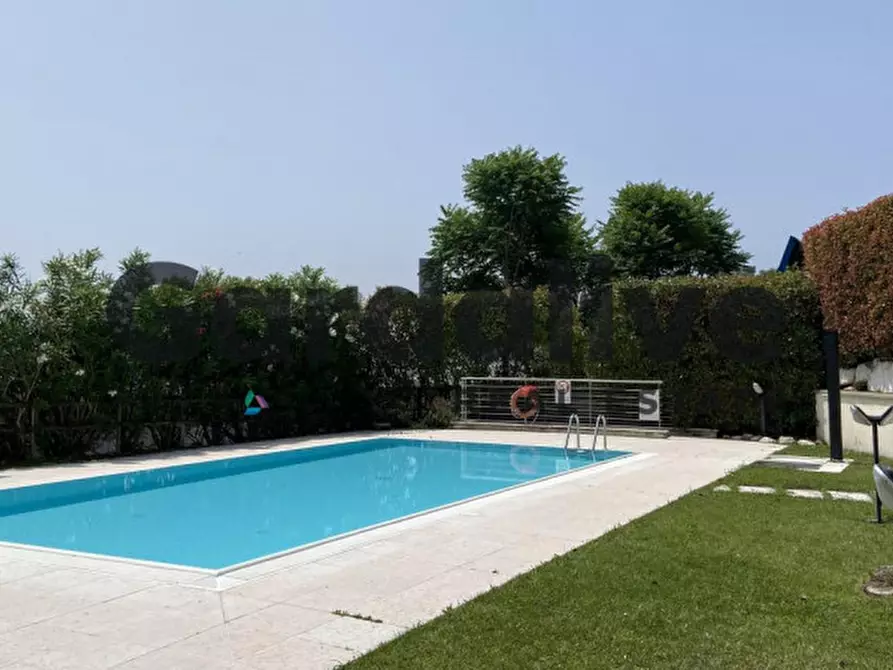 Immagine 27 di Appartamento in vendita  a Lonato del Garda