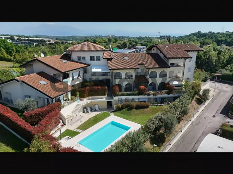 Immagine 29 di Appartamento in vendita  a Lonato del Garda