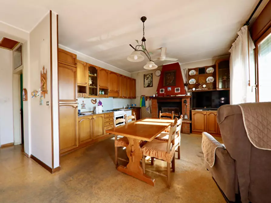 Immagine 5 di Casa indipendente in vendita  in Via Finale a Villa Estense