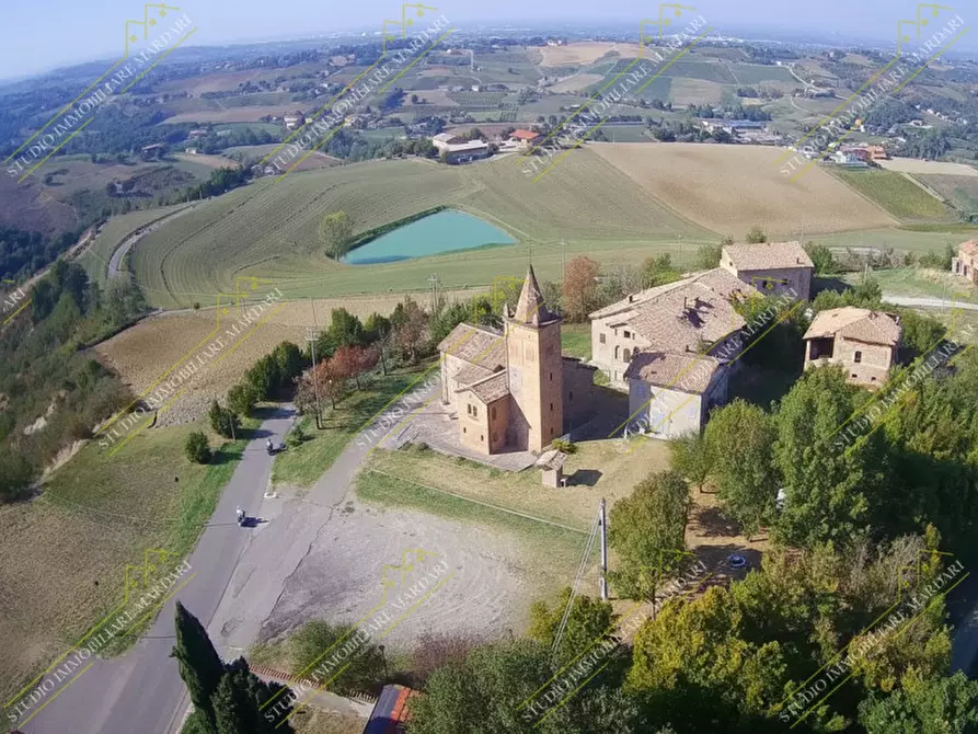 Immagine 28 di Attività commerciale in vendita  in Via Villabianca a Marano Sul Panaro