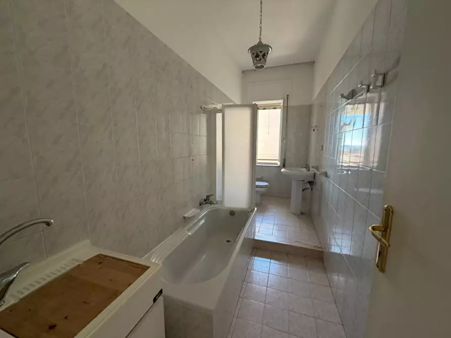 Immagine 13 di Appartamento in vendita  in via bari 4 a Siracusa