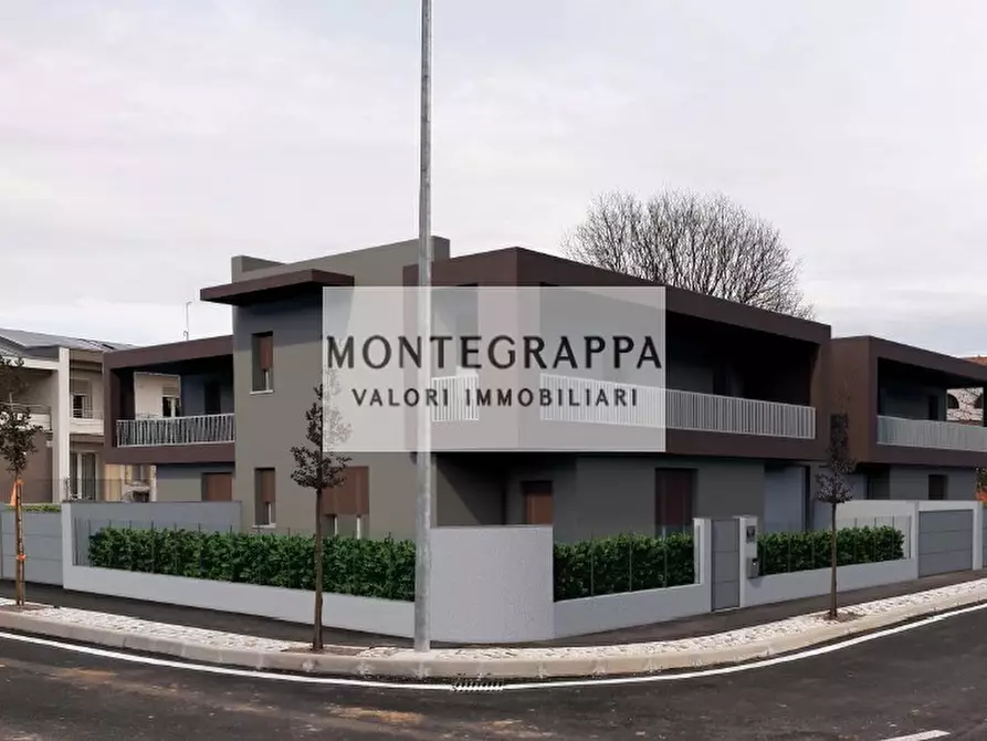 Immagine 4 di Casa quadrifamiliare in vendita  in Via Adige a Loria