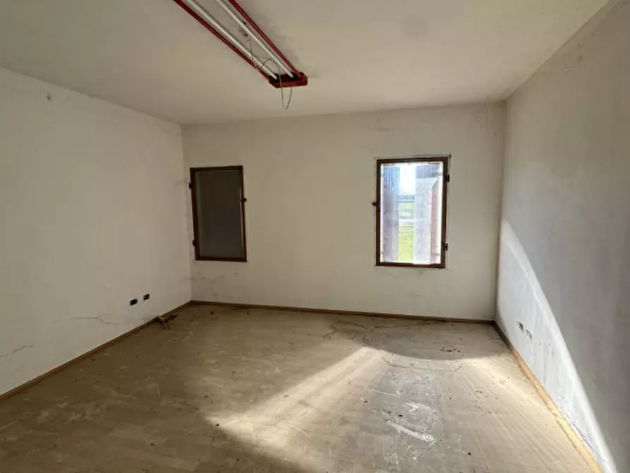 Immagine 29 di Casa bifamiliare in vendita  in Via Maggiore a Ospedaletto Euganeo