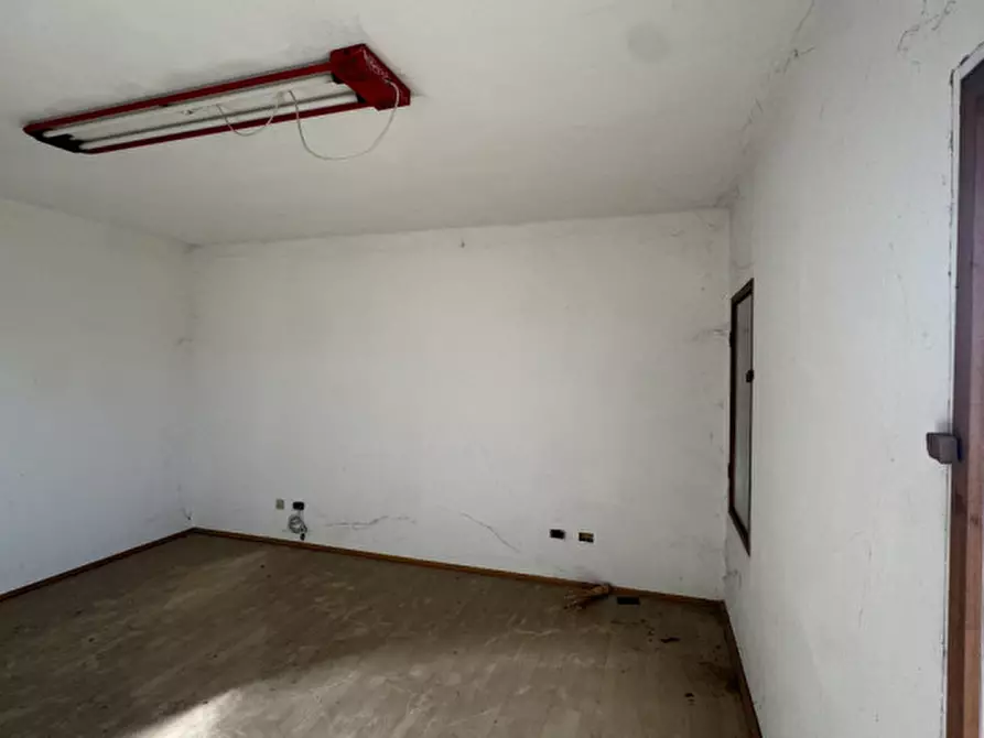 Immagine 30 di Casa bifamiliare in vendita  in Via Maggiore a Ospedaletto Euganeo