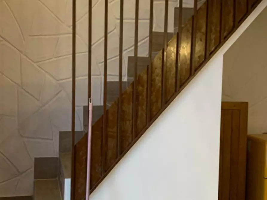 Immagine 2 di Appartamento in affitto  in VIa giudecca Vecchia 37 a Napoli