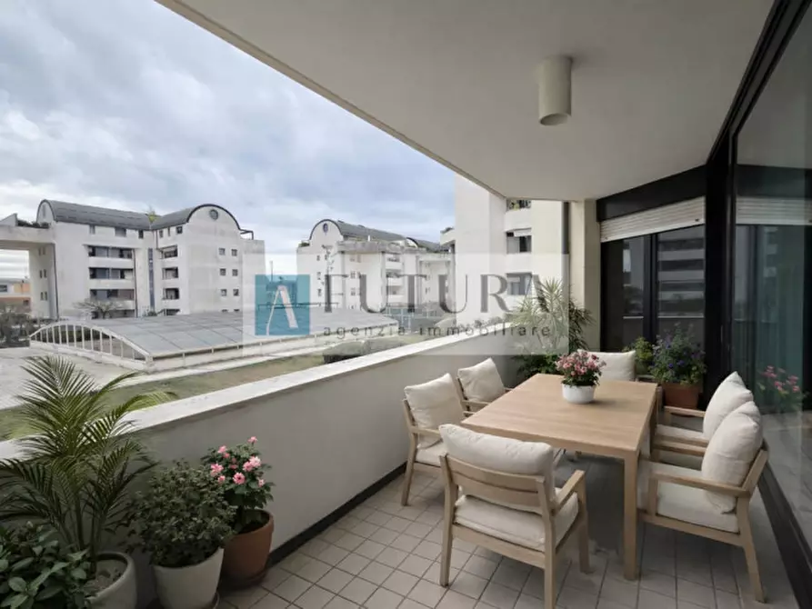 Immagine 3 di Appartamento in vendita  in via carlo mollino, 27 a Vicenza