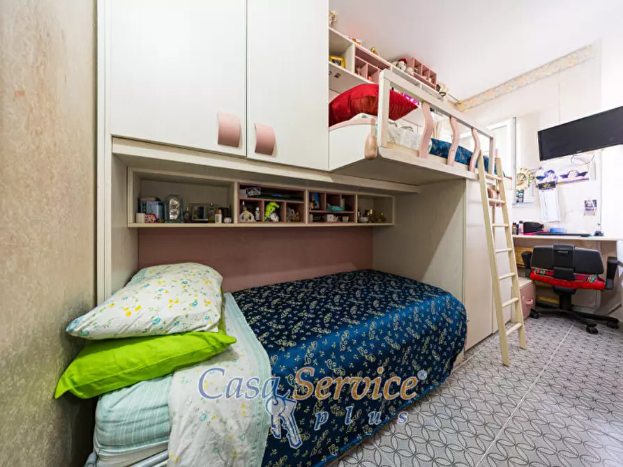 Immagine 13 di Attico in vendita  in via roberto d'angiò a Gallipoli