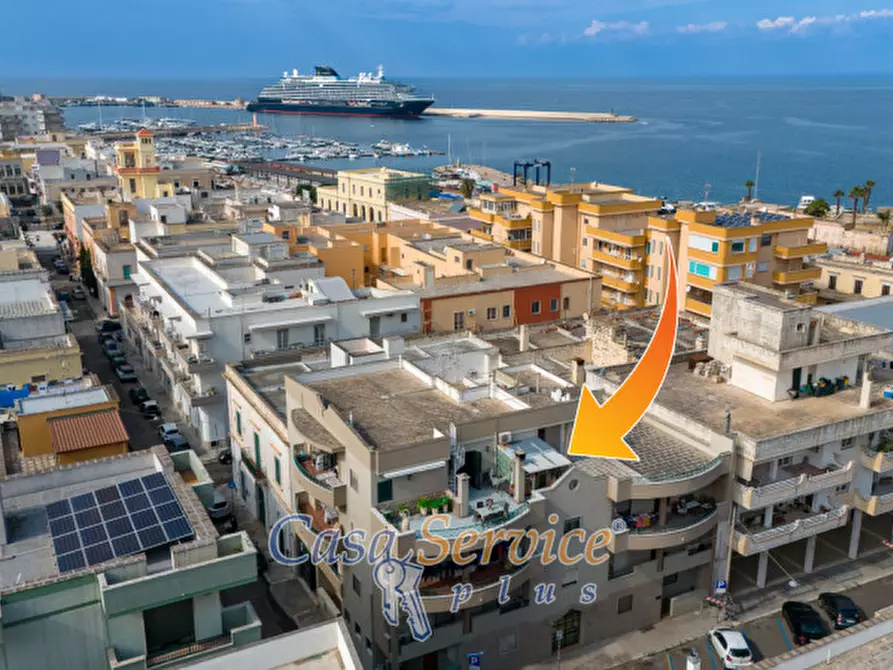 Immagine 23 di Attico in vendita  in via roberto d'angiò a Gallipoli