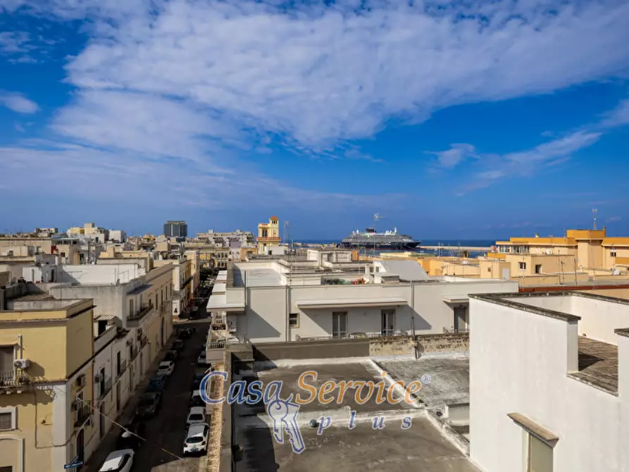 Immagine 27 di Attico in vendita  in via roberto d'angiò a Gallipoli