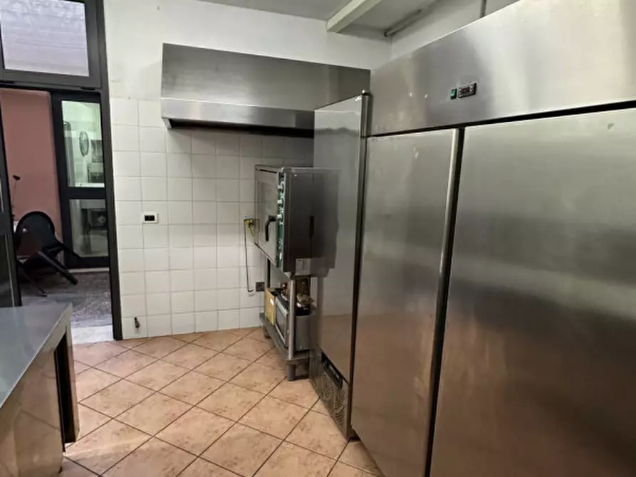 Immagine 12 di Attività commerciale in vendita  in Via Ravegnana 187 a Ravenna