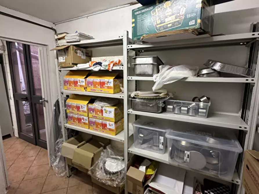 Immagine 23 di Attività commerciale in vendita  in Via Ravegnana 187 a Ravenna