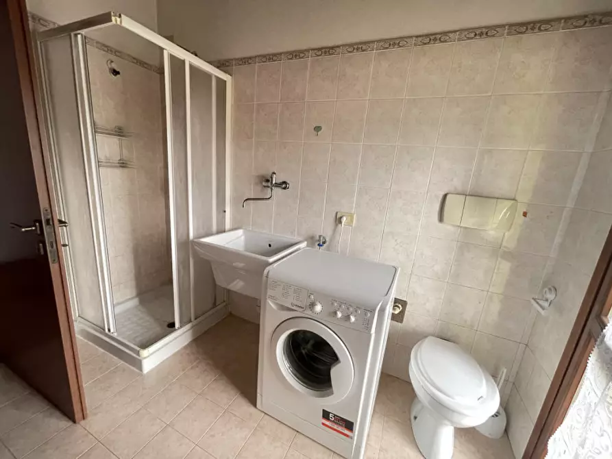 Immagine 12 di Appartamento in vendita  a Motteggiana