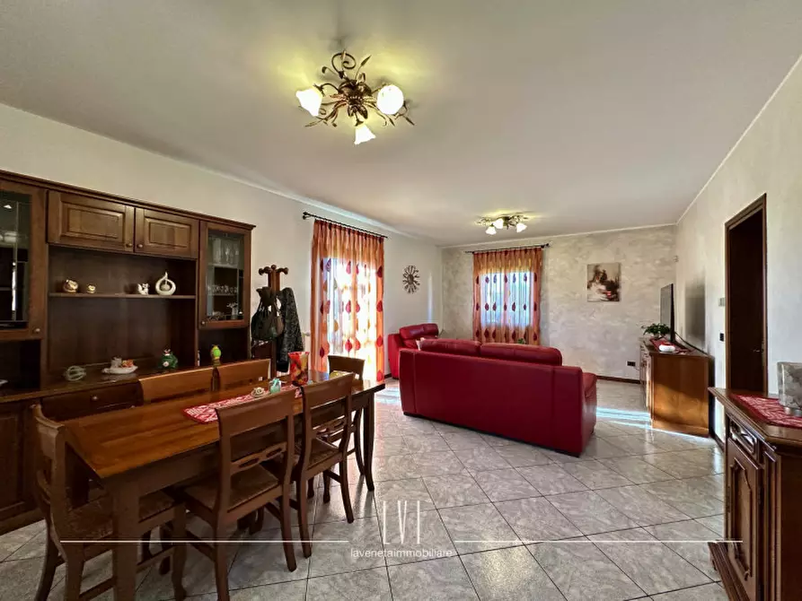 Immagine 12 di Casa bifamiliare in vendita  in Via Giuseppe Mazzini 13 a Caorle