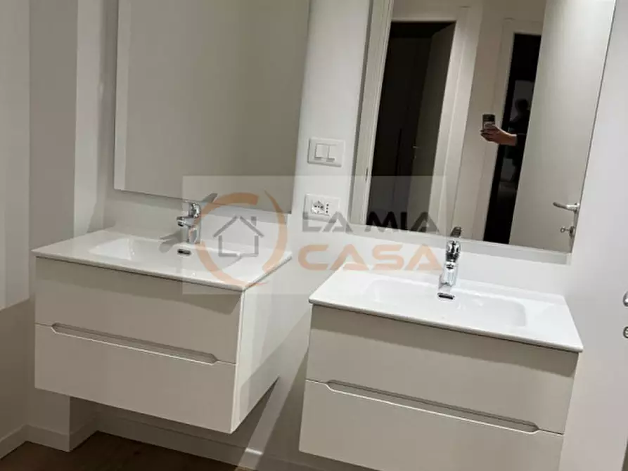 Immagine 5 di Camera in affitto  in Via Cavour a Legnaro