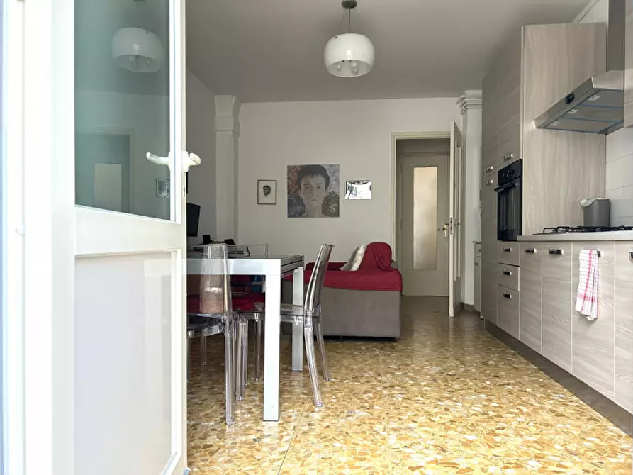 Immagine 1 di Appartamento in affitto  in Piazza Barbieri a Pinerolo