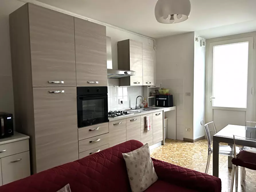 Immagine 9 di Appartamento in affitto  in Piazza Barbieri a Pinerolo