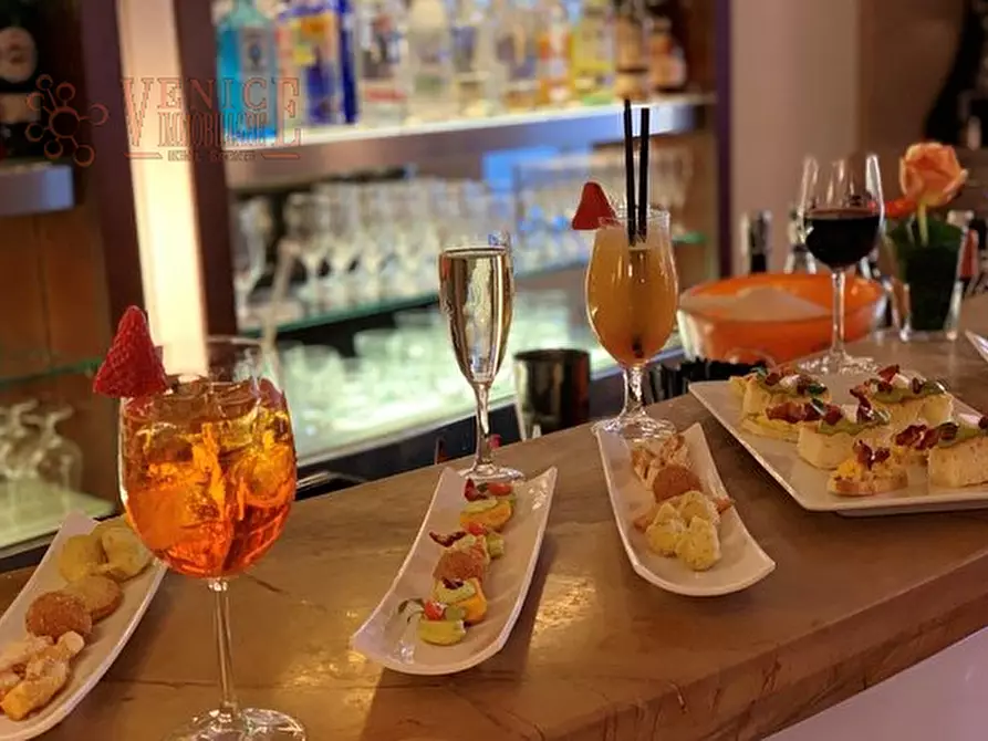 Immagine 2 di Attività commerciale in vendita  a Quarto D'altino