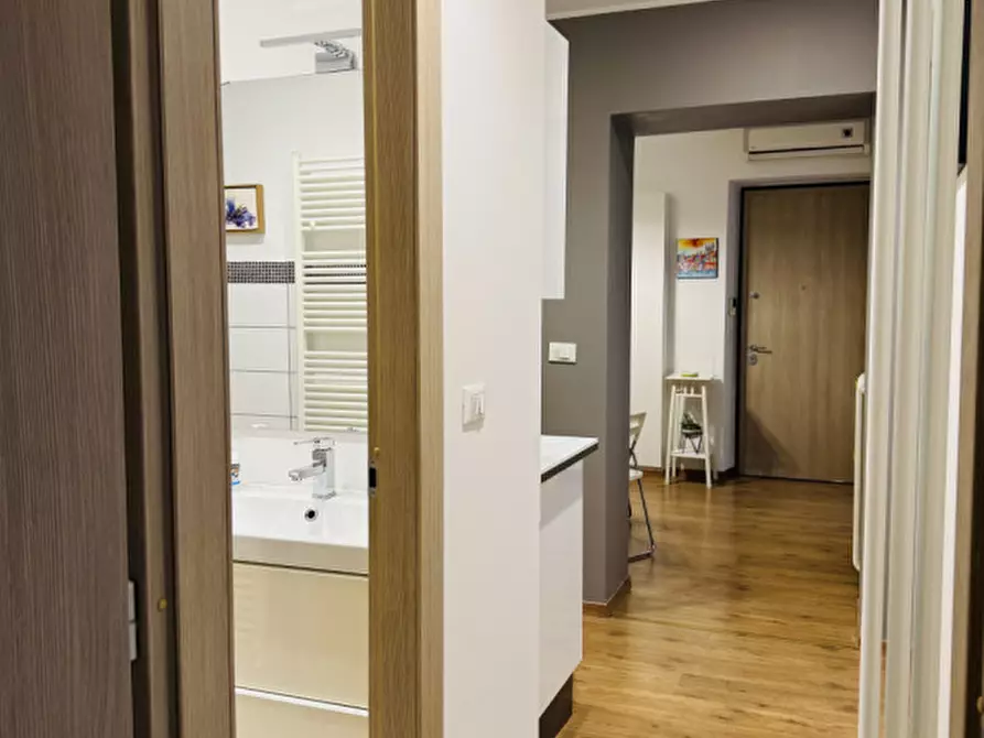 Immagine 27 di Appartamento in affitto  in Via Giuseppe Pomba a Torino