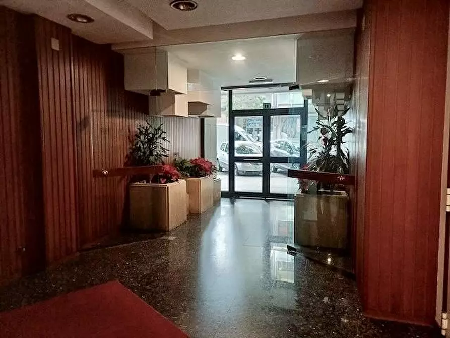 Immagine 3 di Appartamento in vendita  in Via Gregorio Ugdulena a Palermo