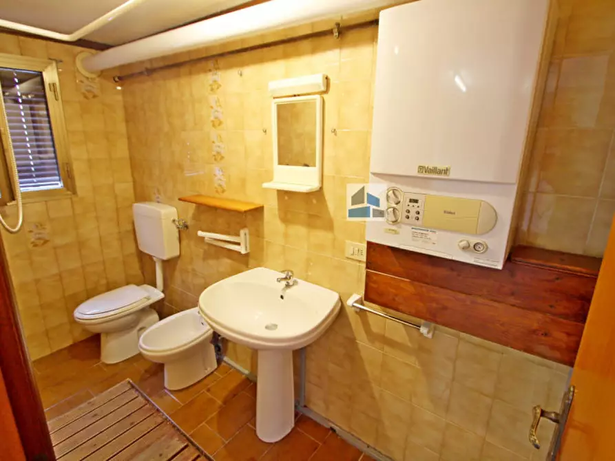 Immagine 8 di Appartamento in vendita  in Via Puccini a Salzano