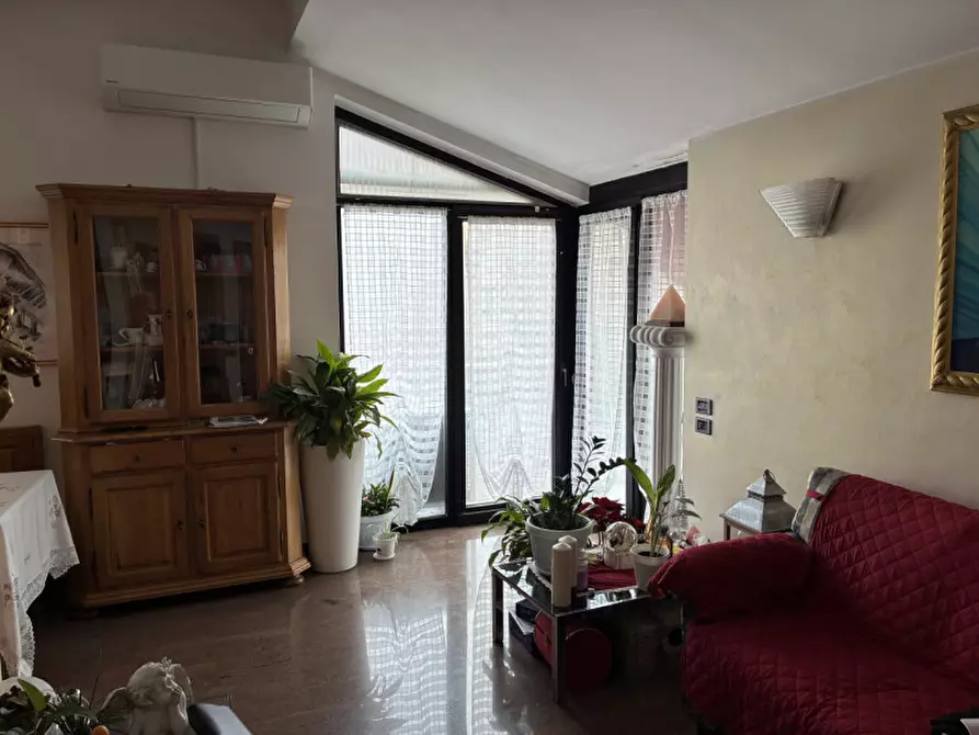 Immagine 1 di Appartamento in vendita  a Vicenza