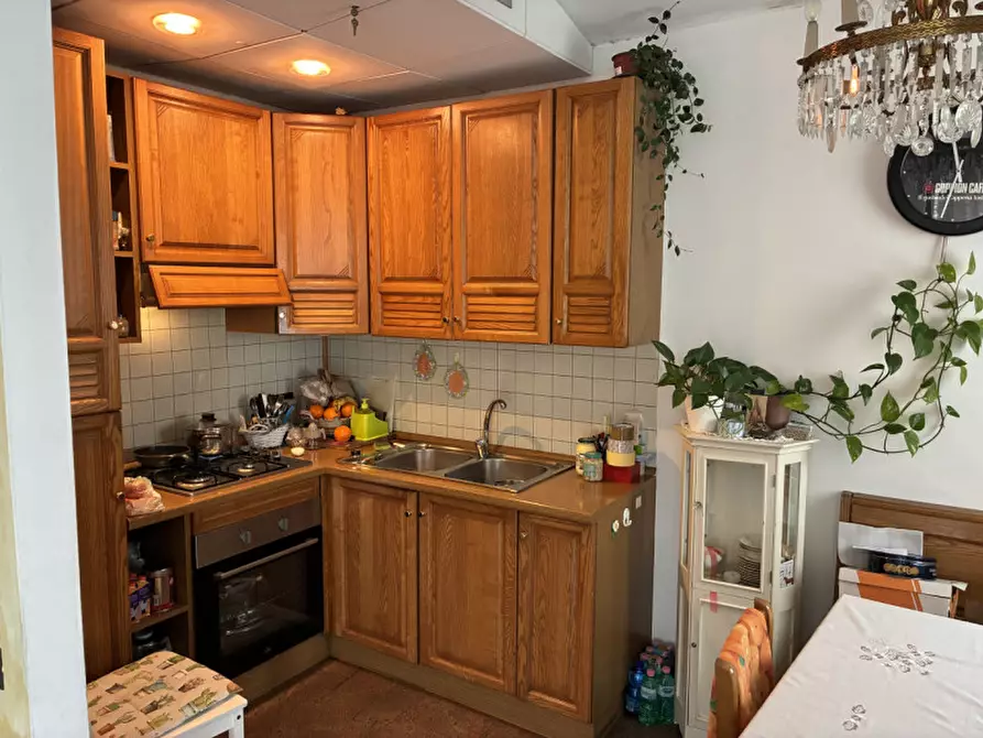 Immagine 3 di Appartamento in vendita  a Vicenza