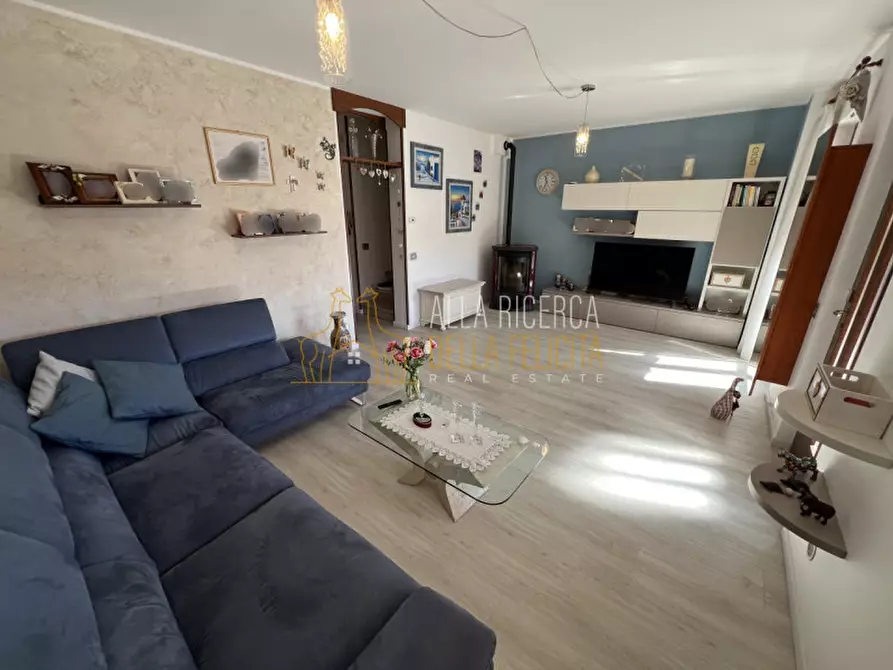 Immagine 9 di Villetta a schiera in vendita  in Via Resistenza 7 a Torrebelvicino