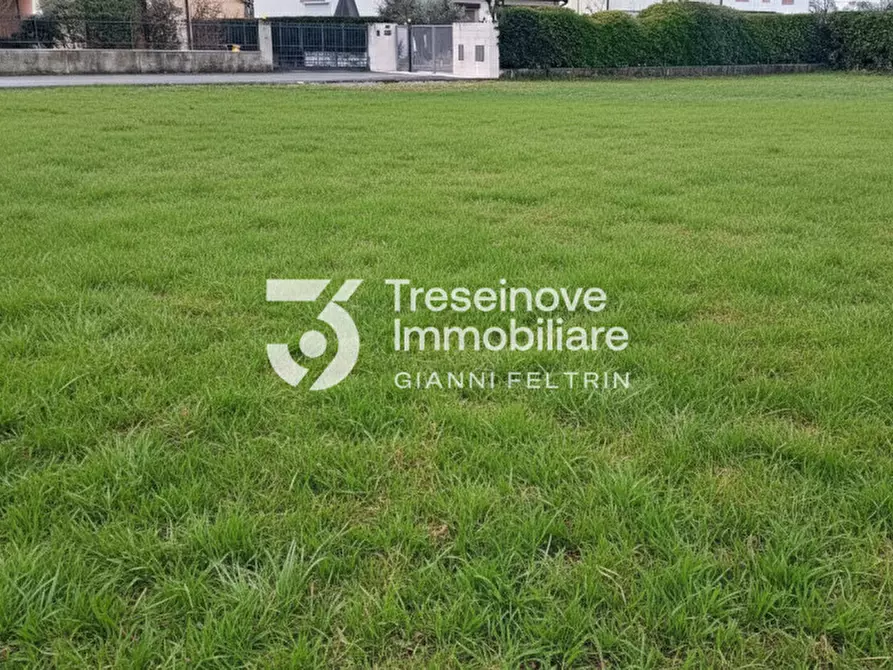 Immagine 7 di Terreno in vendita  in Via Quattro Novembre a Paese