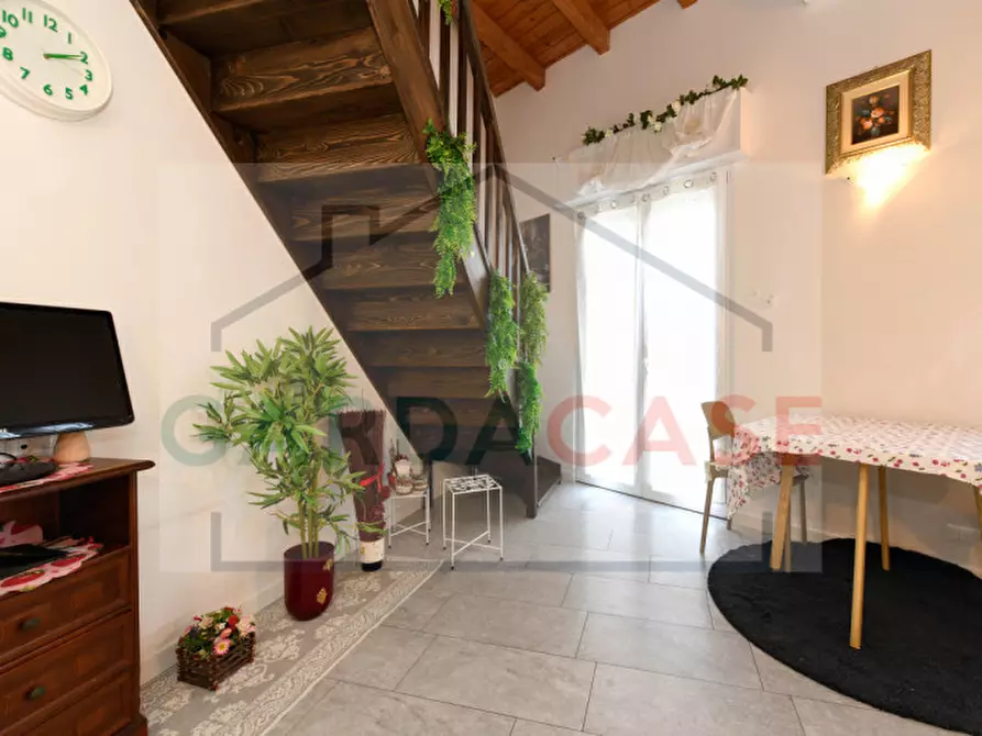 Immagine 4 di Appartamento in vendita  in Via Lamarmora a Sirmione