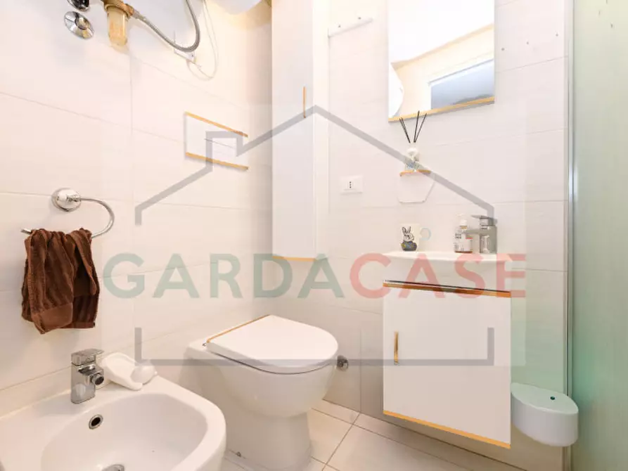 Immagine 15 di Appartamento in vendita  in Via Lamarmora a Sirmione
