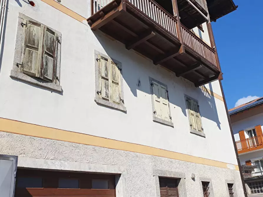 Immagine 10 di Negozio in vendita  in Via Filippo Serafini a Tre Ville