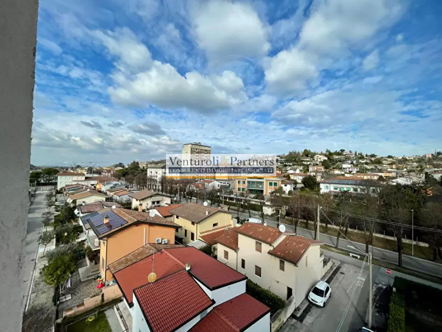 Immagine 12 di Appartamento in vendita  in Viale Henry Dunant a Castiglione Delle Stiviere