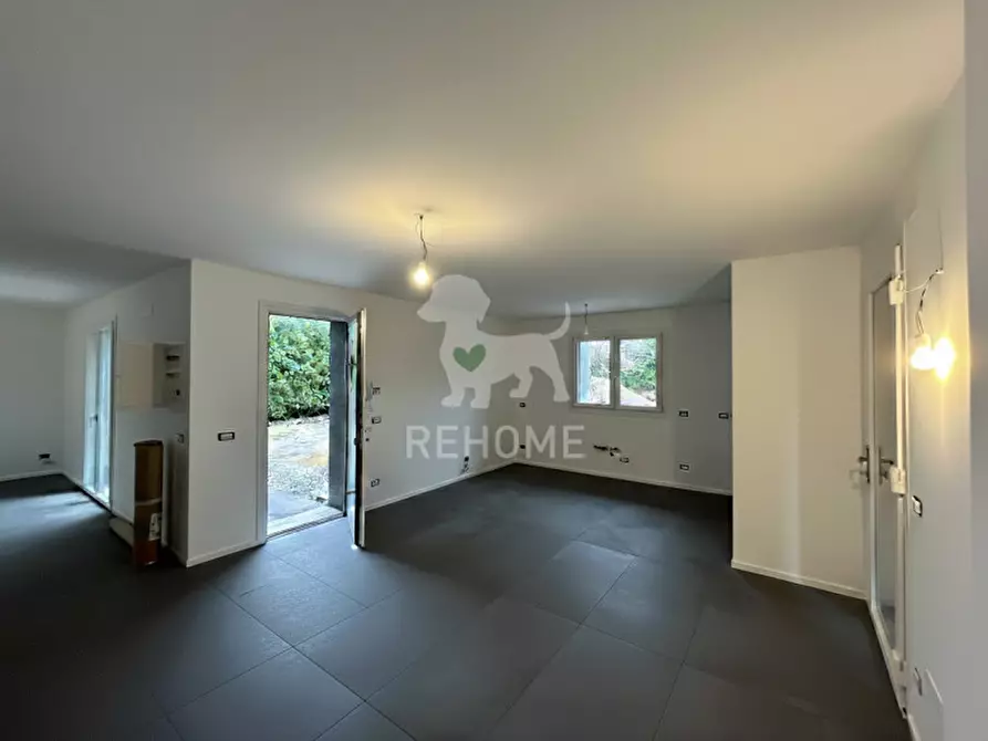 Immagine 4 di Villa in vendita  in Via Guglielmo Delser, 34 a Martignacco